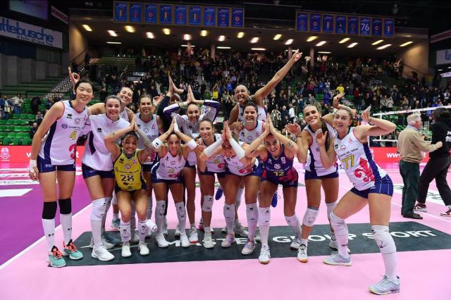 1670210410026052945.jpeg FjKfr11WQAEuS4P.jpeg